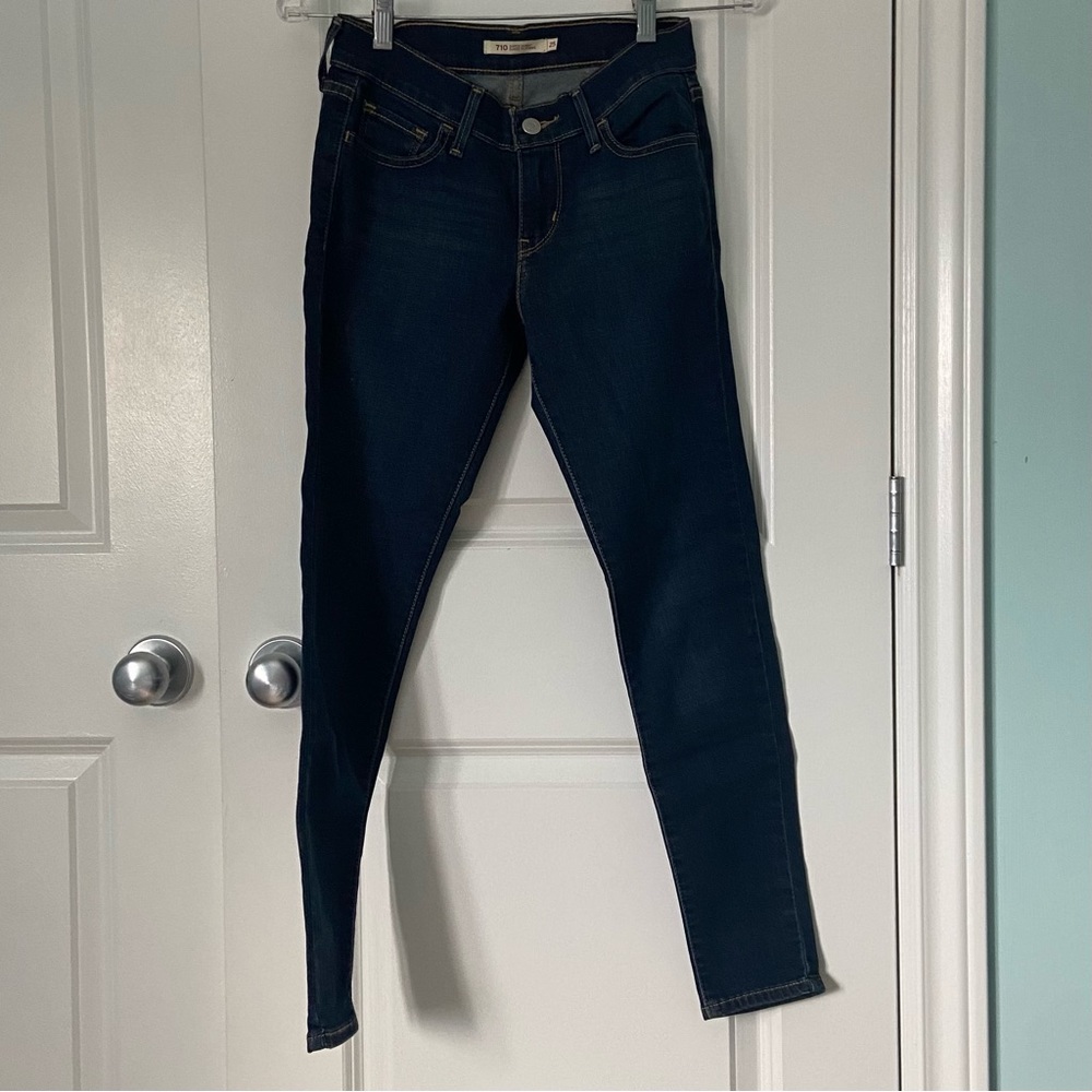 Levi’s 710 supper skinny